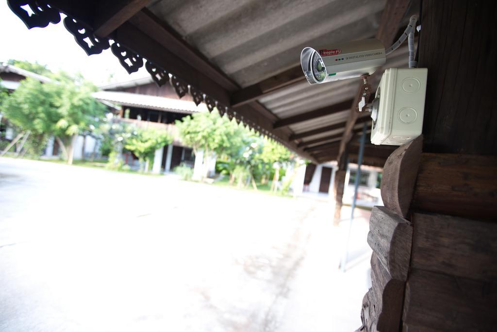 Hora Home Lampang Buitenkant foto