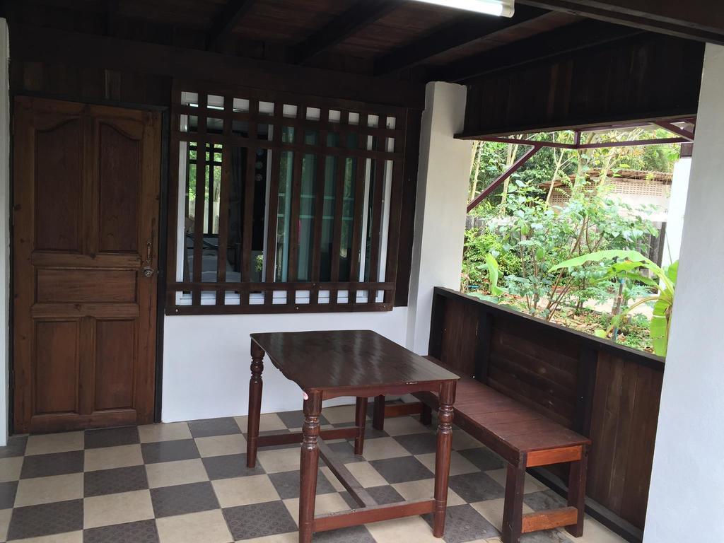 Hora Home Lampang Buitenkant foto