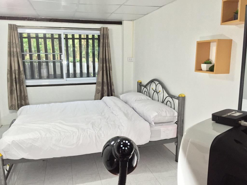 Hora Home Lampang Buitenkant foto