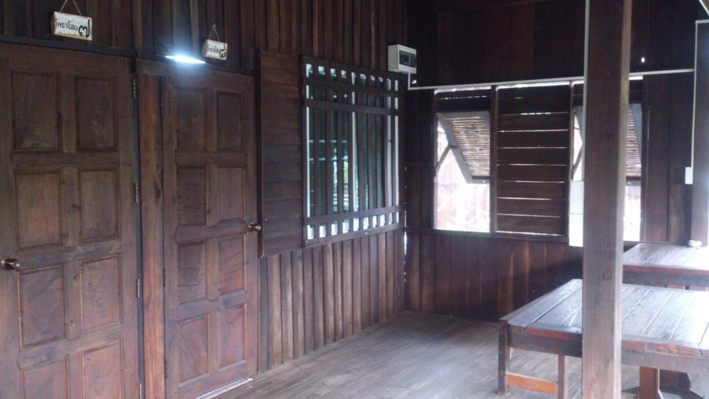 Hora Home Lampang Buitenkant foto